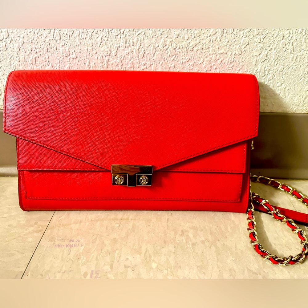 Tory Burch T-Lock Saffiano Leather Clutch . Masaai Red
